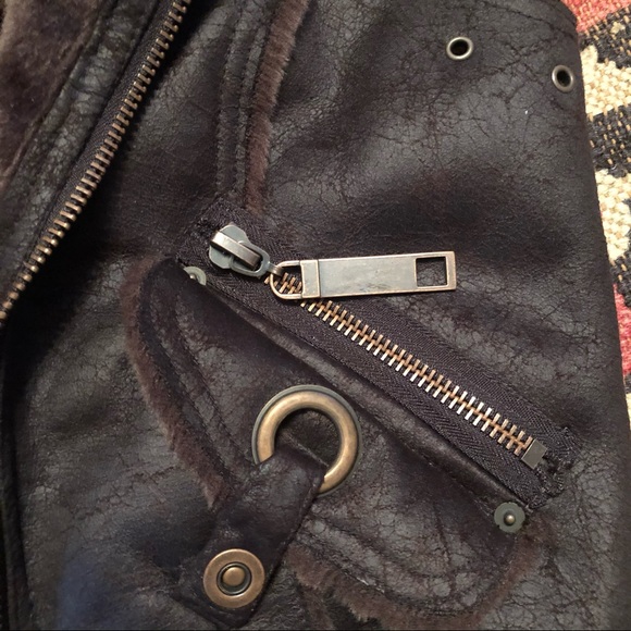 Whish Faux Fur Vest - Picture 3 of 5